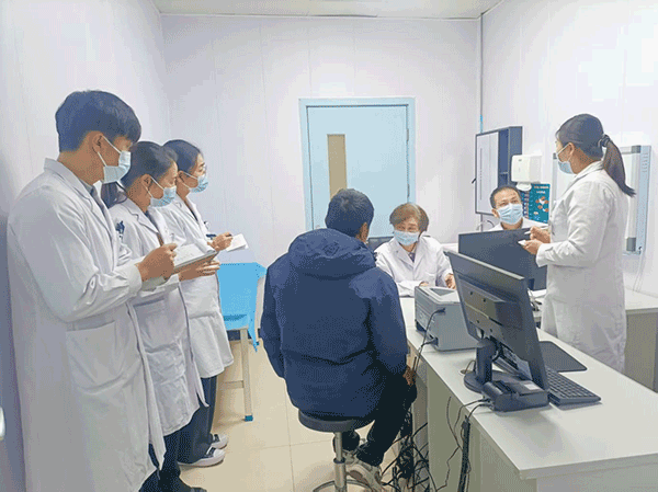 院士查房“零距离” 精准诊疗暖人心——中国工程院院士李…